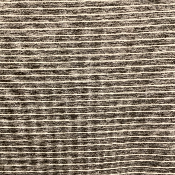 GapFit Breathe Long Sleeved Open Back T-Shirt, Size S - Picture 5 of 11